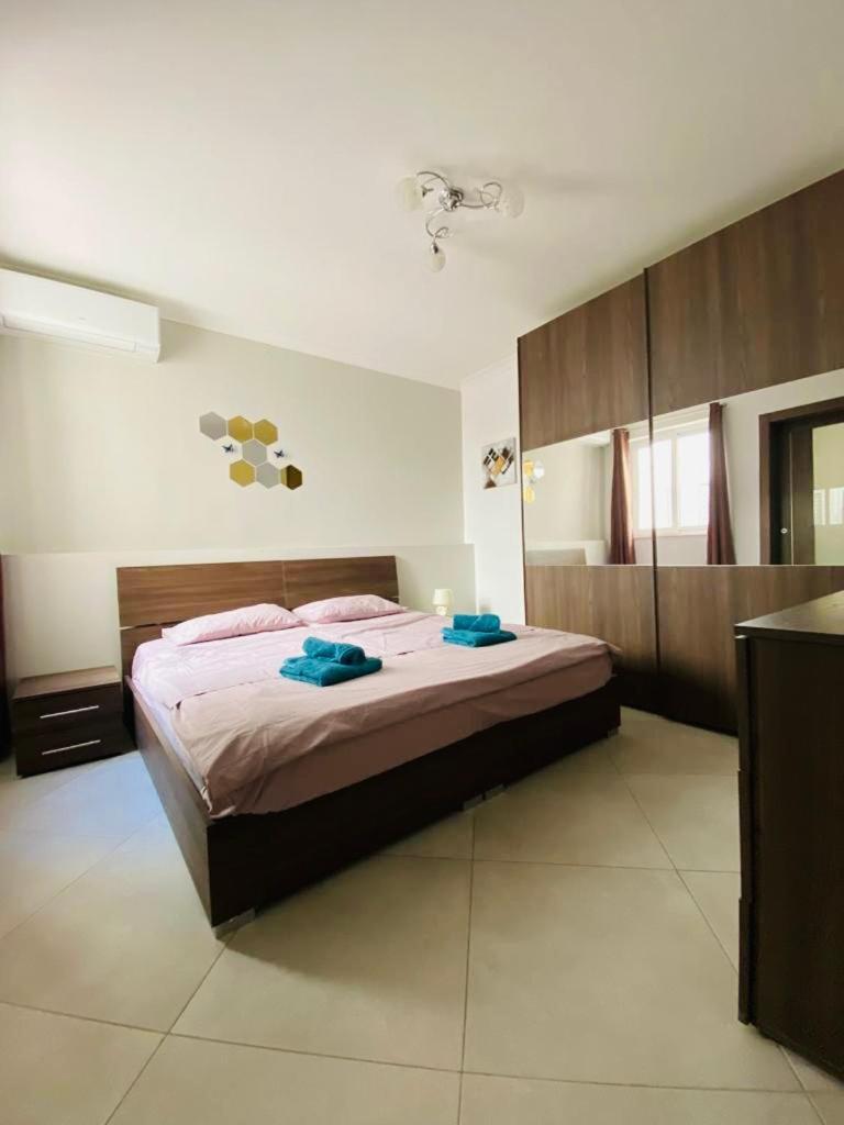 Mela Apartment 1 St. Paul's Bay Esterno foto