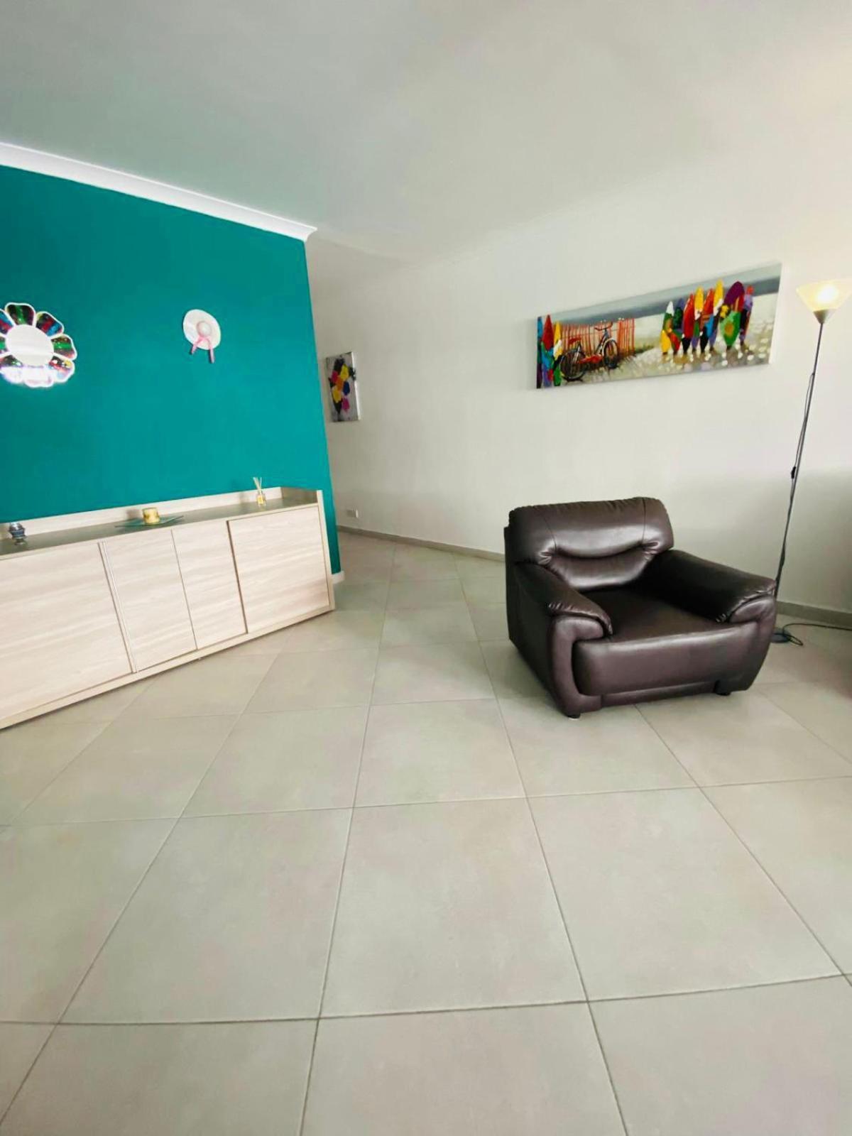Mela Apartment 1 St. Paul's Bay Esterno foto